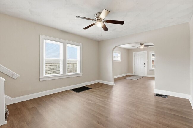 Building Photo - 783-785 S 18th St