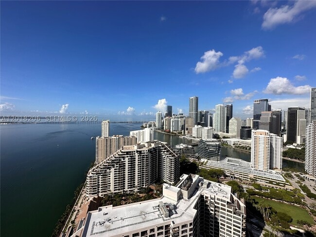Building Photo - 808 Brickell Key Dr