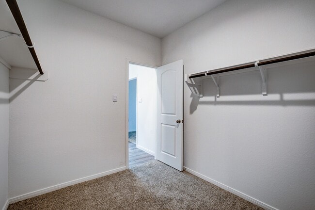 Building Photo - 1225 Antelope Passing Dr