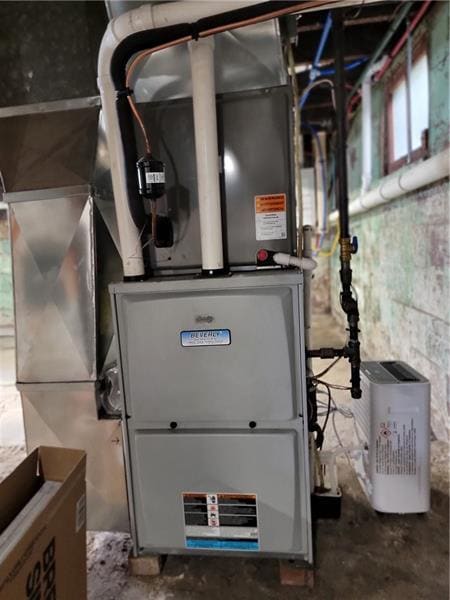 Building Photo - 1040 Wilson Pl