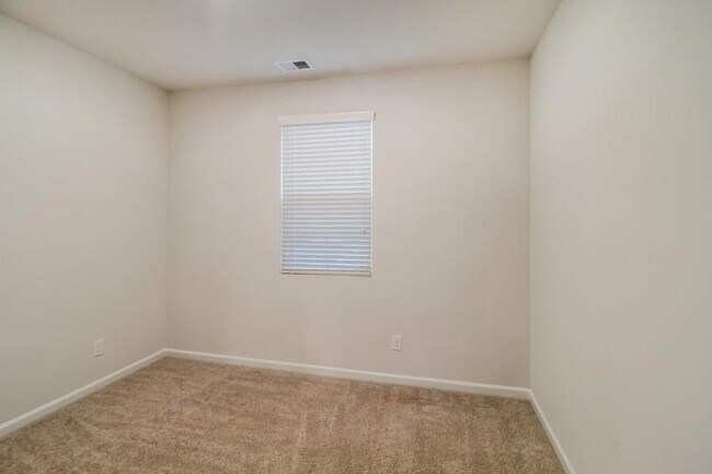 Building Photo - 177 Summerwood Ln