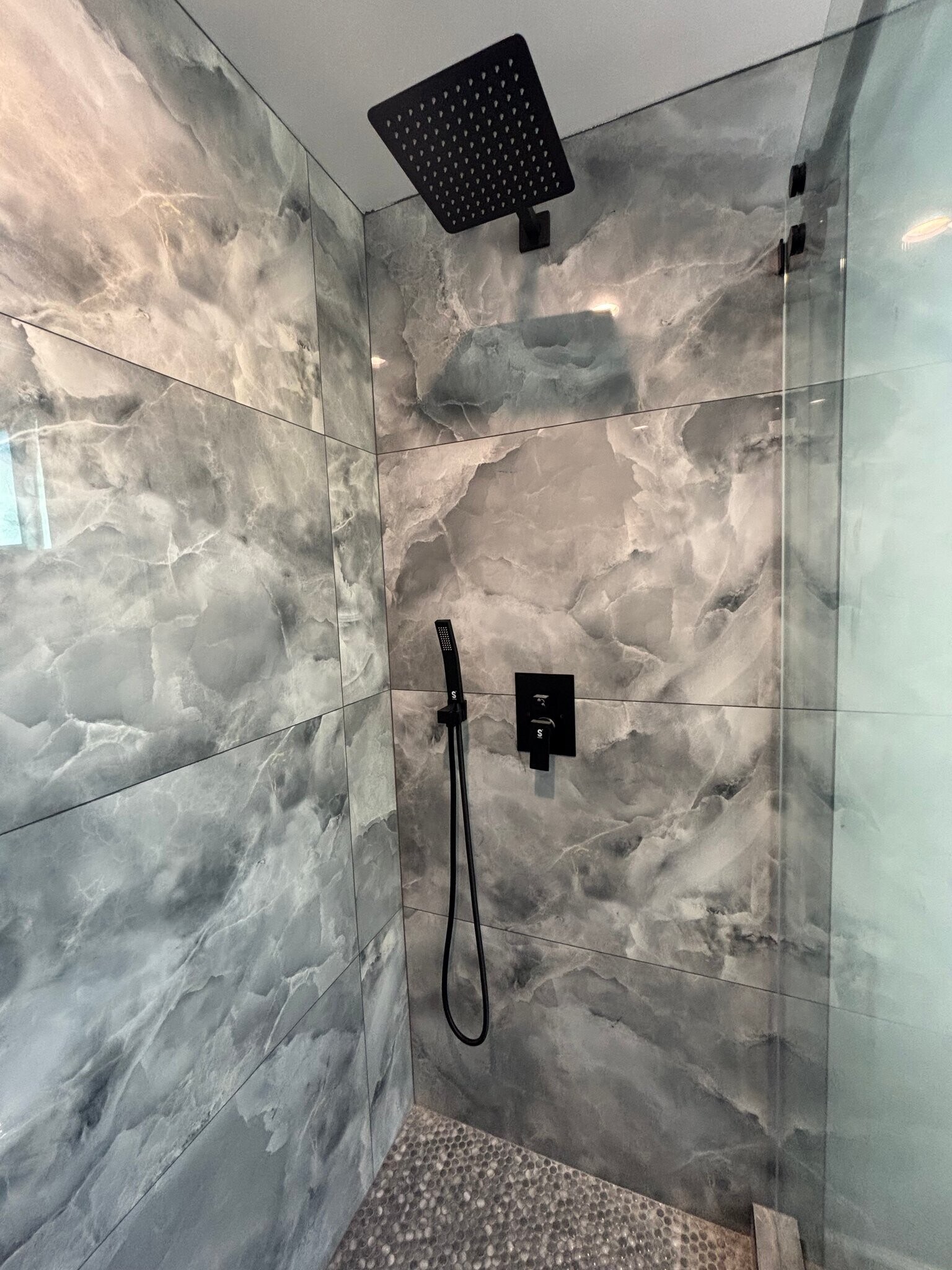 Building Photo - 2280 S Barrington Ave