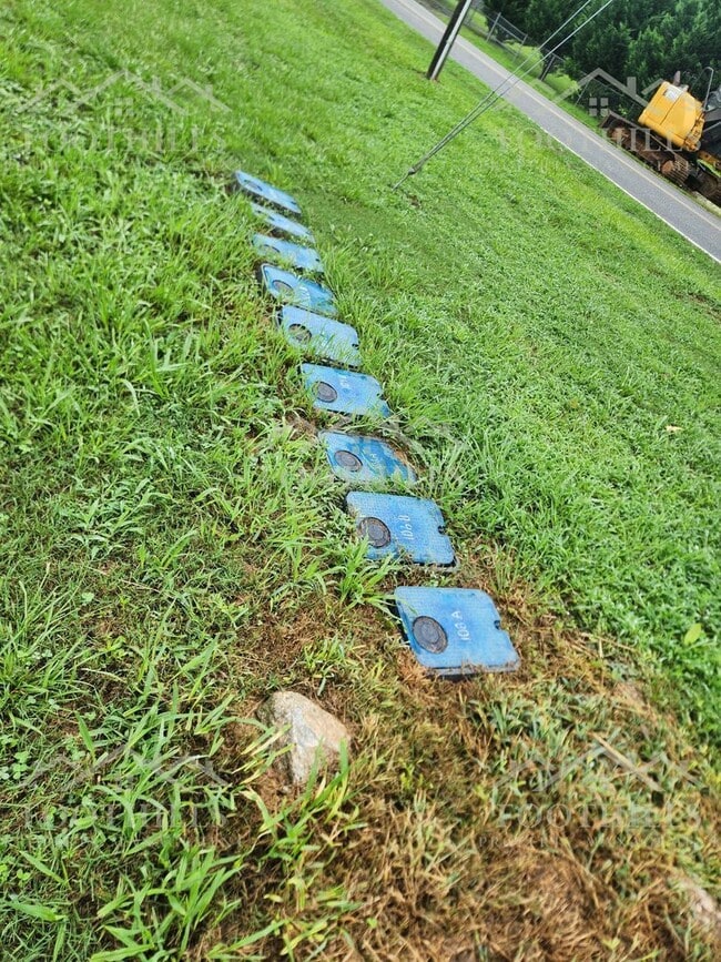 Building Photo - 102 David St