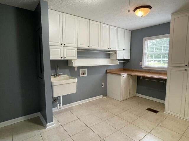 Building Photo - 222 Lakewood Cir