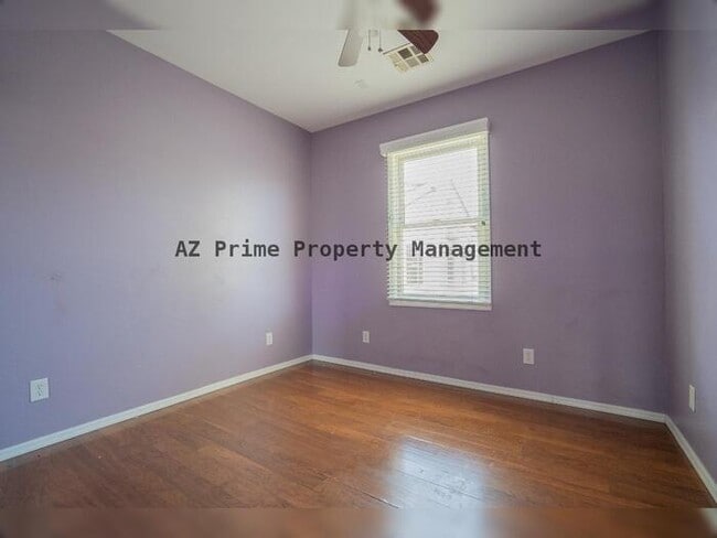 Building Photo - 5616 S 21st Pl