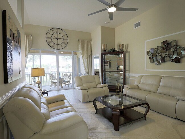 Building Photo - Moody River~  Furnished Coach Home