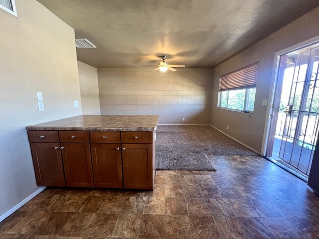 Building Photo - 2821 N Columbus Blvd