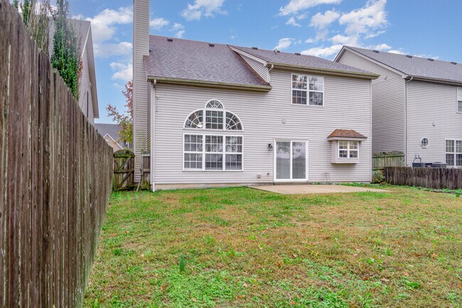 Building Photo - 533 Millpond Rd