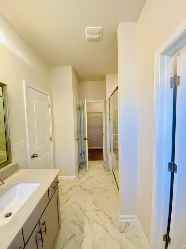 Building Photo - 3BR/2.5BA Townhouse in Matthews.