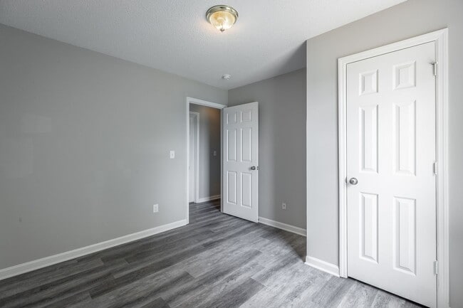 Building Photo - 4 bedroom 2 bath in the Southside (Mill Town)