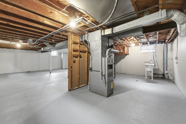 Building Photo - 19411 Rensellor St