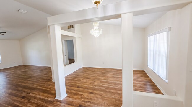 Building Photo - 1481 SW Algardi Ln