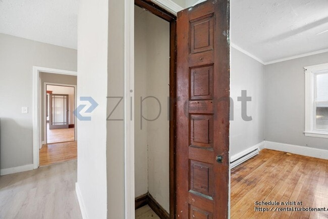 Building Photo - 82 Green Hill Pkwy