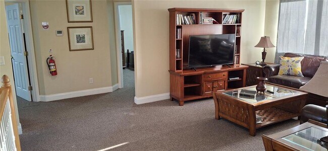 Building Photo - 500 Orista Dr