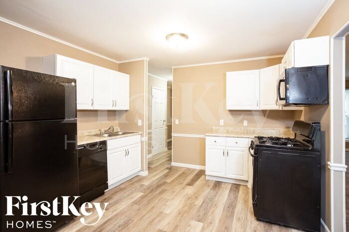 Building Photo - 4940 Marchwood Dr