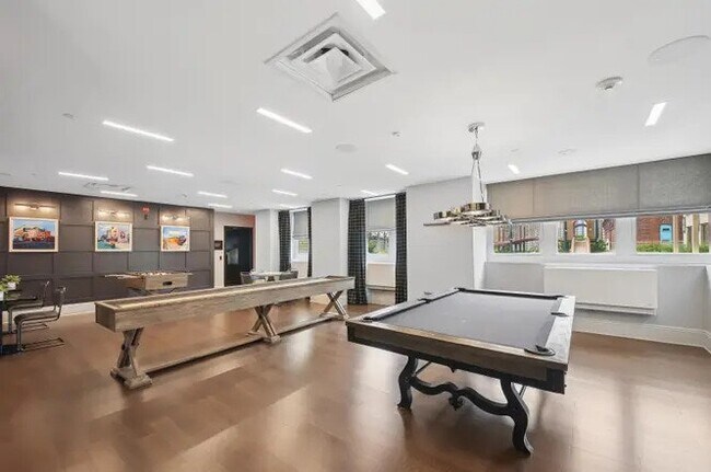 Building Photo - 88 Morgan St