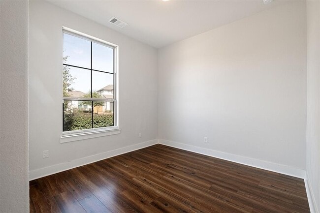 Building Photo - 259 Silver Pass