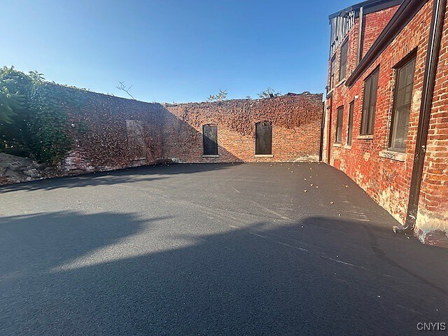 Building Photo - 106 Hotel St