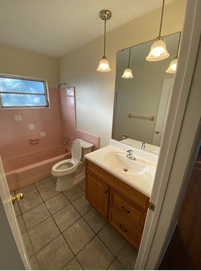 Building Photo - 2 Bedrooms 2 baths Orange City