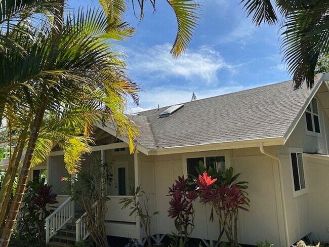 Primary Photo - 220 Laniloa Way