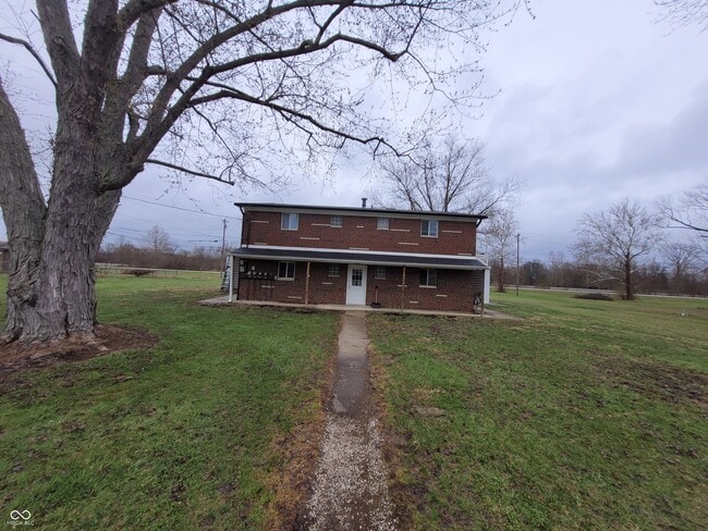 Primary Photo - 315 N Lehr Dr