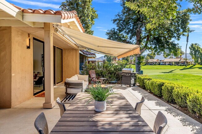 Building Photo - 179 Gran Via