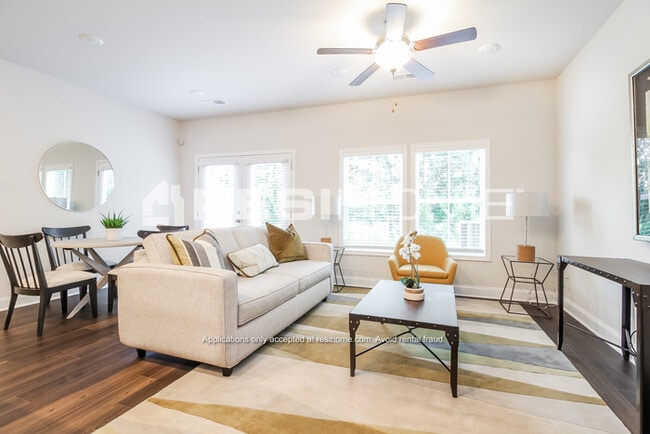 Building Photo - 1116 Simmons Bend Ct