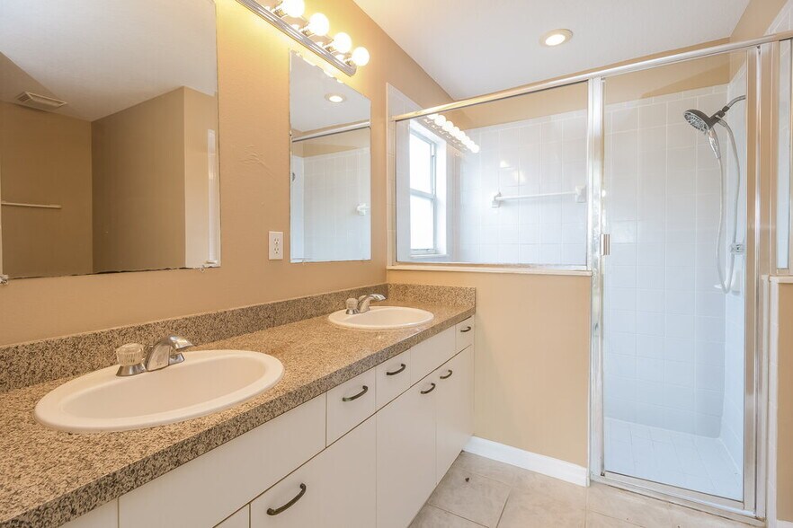 Building Photo - 500 Tuten Trail