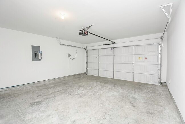 Building Photo - 14919 Clay Harvest Rdg