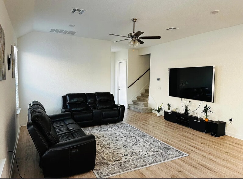 Building Photo - 2332 Bravo Pass