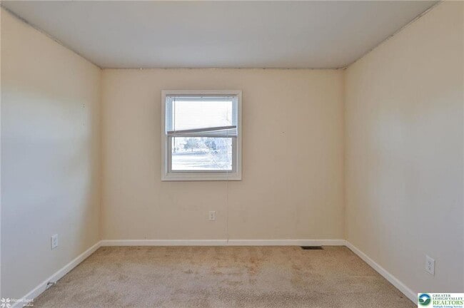 Building Photo - 2811 Kingsview Ave