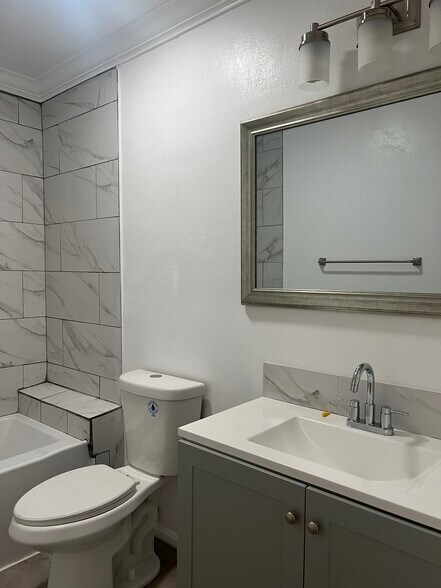 Building Photo - 4728 W 163rd St