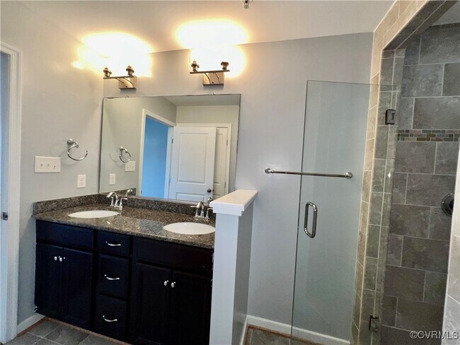 Building Photo - 3924 Village Townes Walk