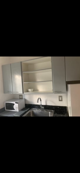 Building Photo - 3680 Oak Ave