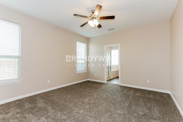 Building Photo - 928 Nicole Way