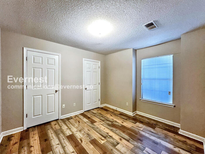 Building Photo - 7778 Stacey Dr