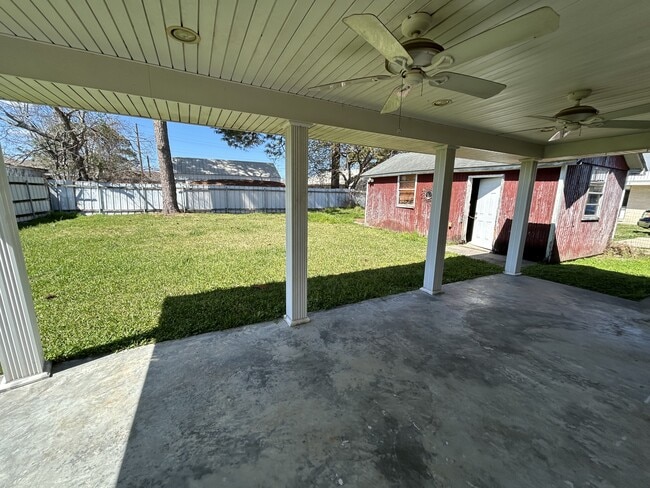 Building Photo - 3108 Tournefort St