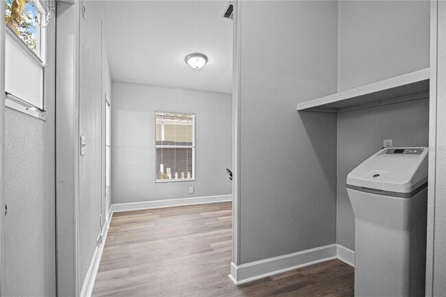 Building Photo - 10522 Bay Hills Cir