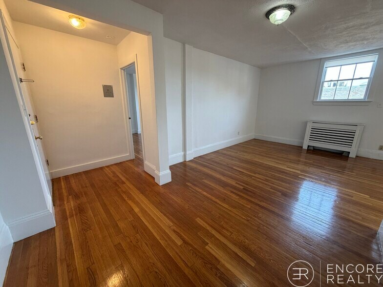 Building Photo - 24 Mt Vernon St