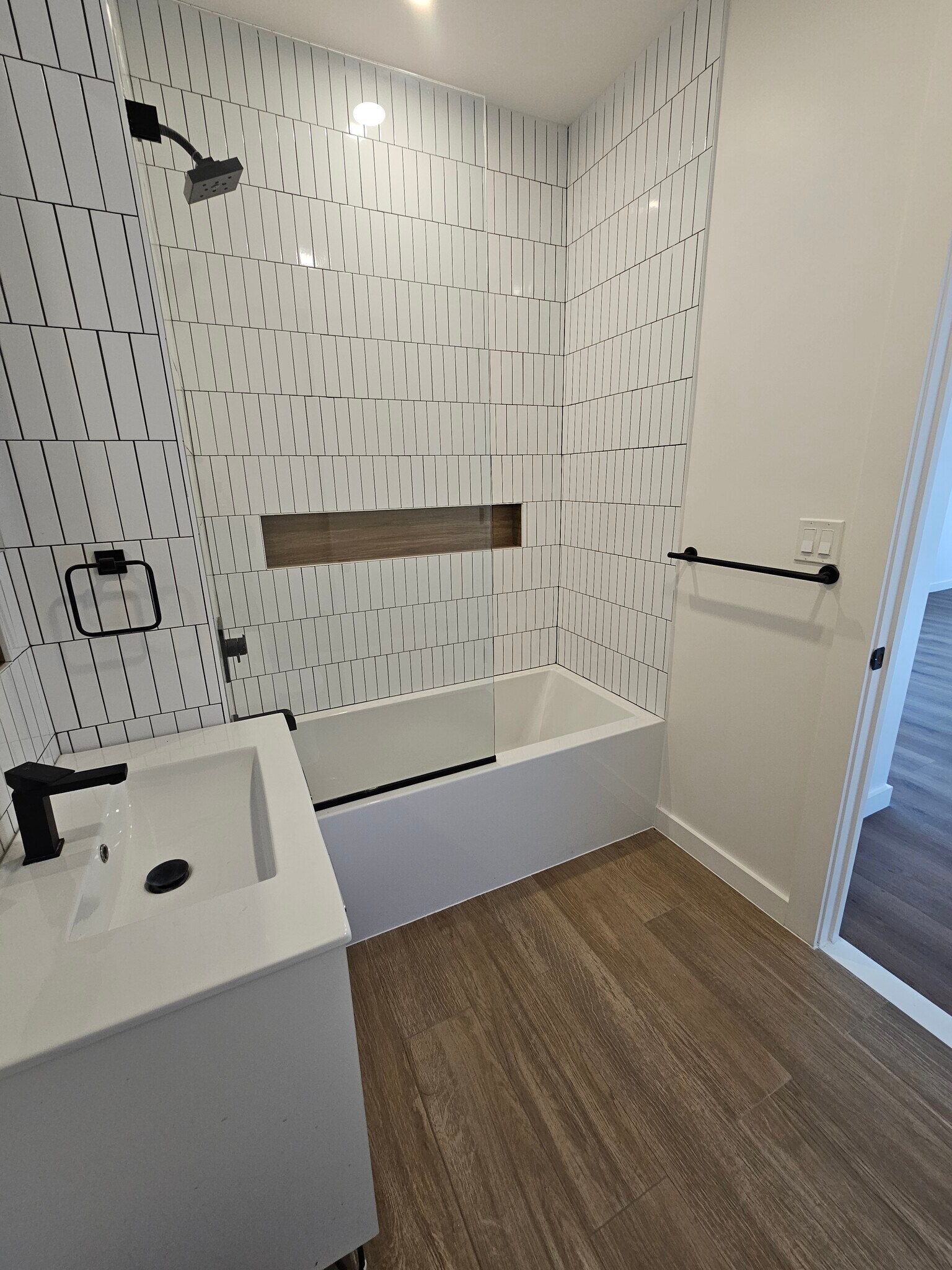 Bathroom - 1462 Flatbush Ave