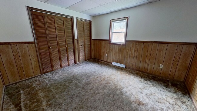 Building Photo - Apartment