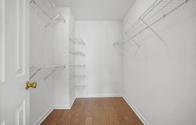 Building Photo - 323 Beryl Dr