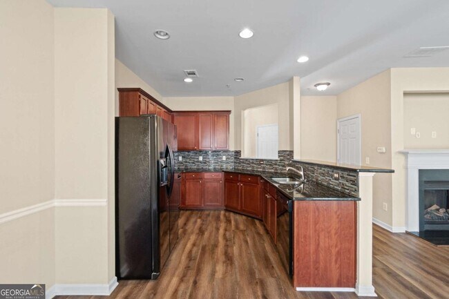 Building Photo - 3323 Castleberry Village Cir