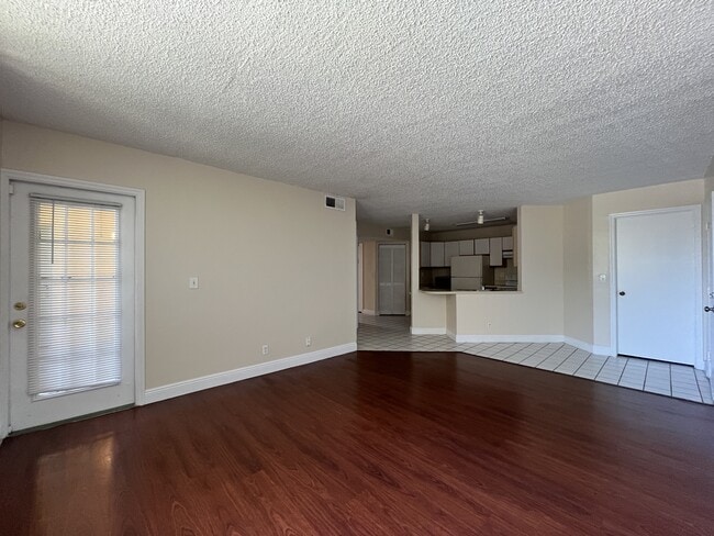 Building Photo - 4015 W McNab Rd