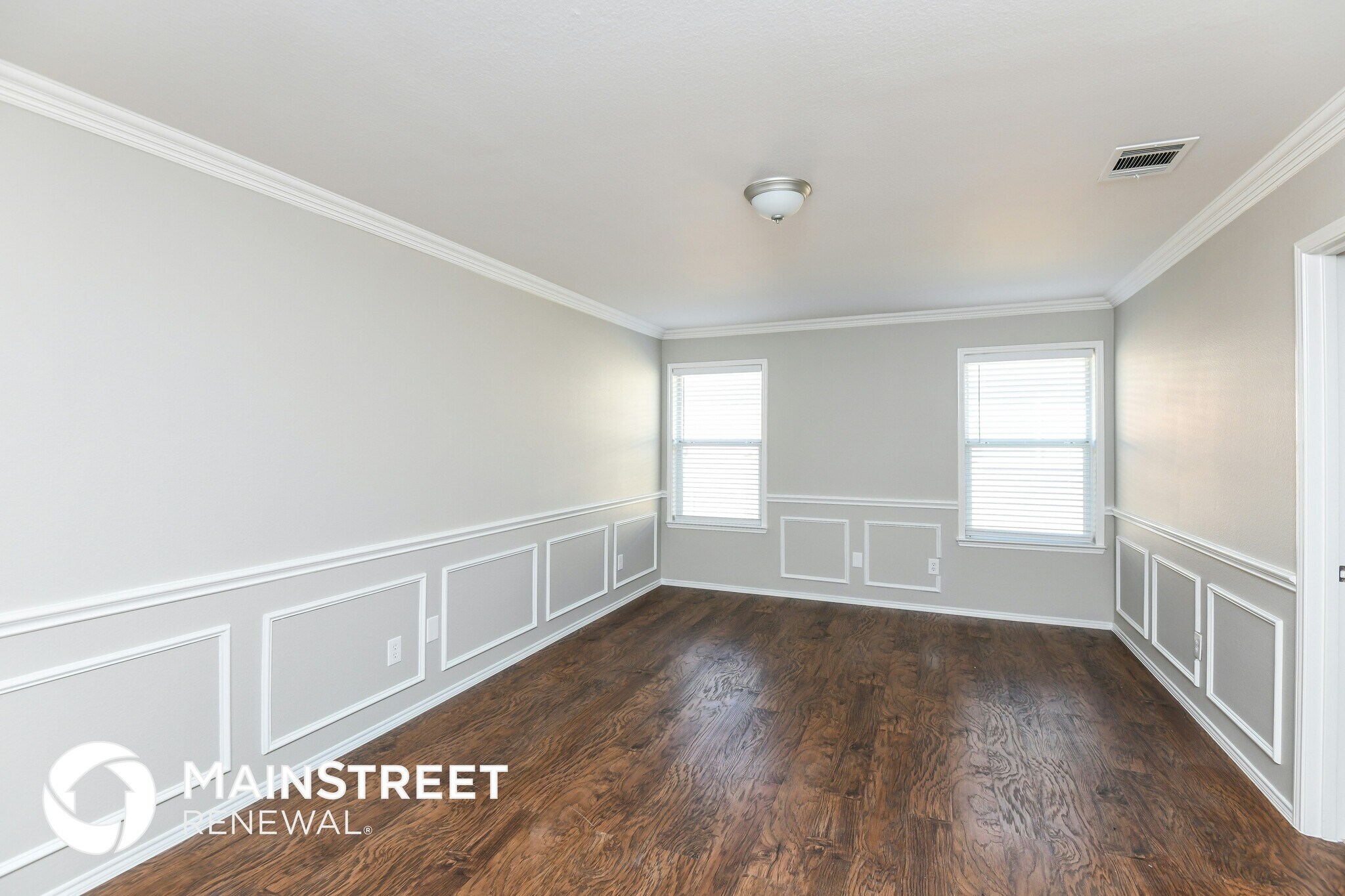 Building Photo - 5202 Ambassador Dr