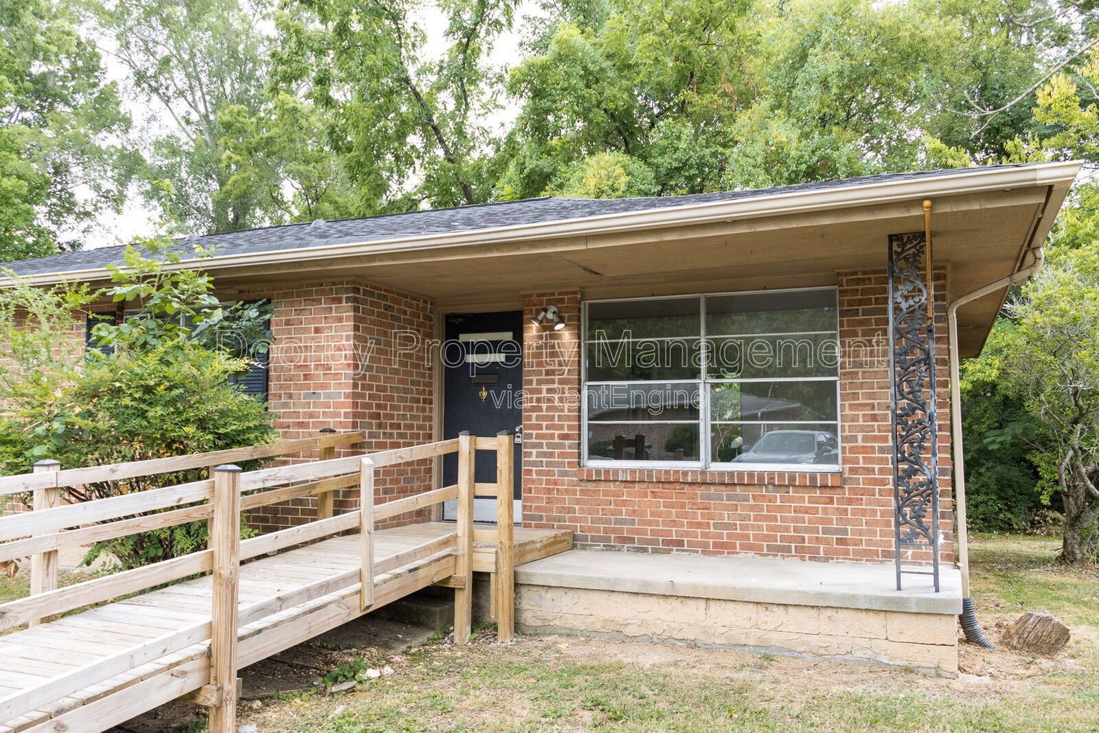 Building Photo - 1300 Koblan Dr