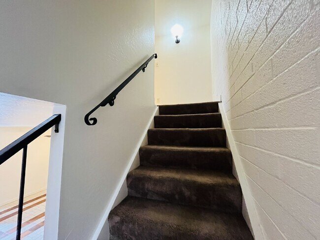 Building Photo - 5041 N 40th Ave