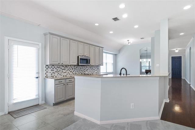 Building Photo - 5920 Pedernales Ridge