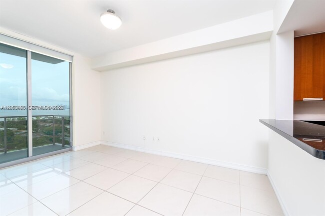 Building Photo - 7901 Hispanola Ave