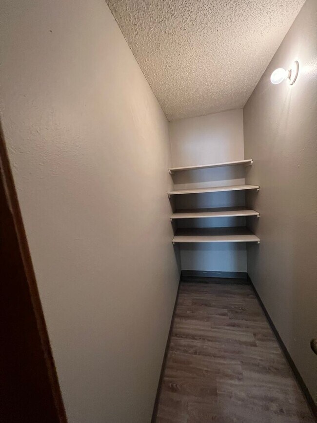 Building Photo - Downtown Apartment with a View